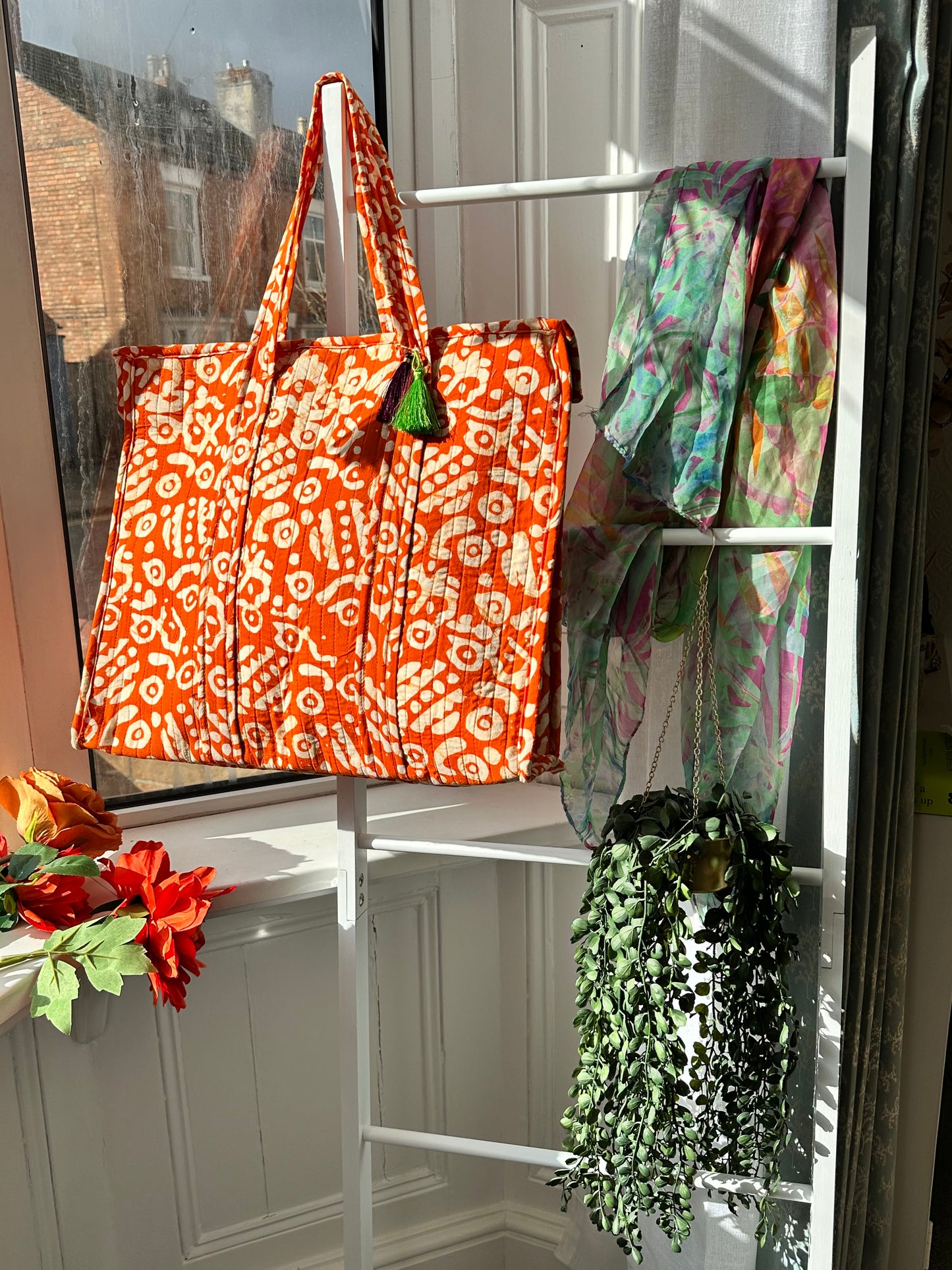 Dusk and Doodle Handmade Zipper Shoulder Bag with Tassels
