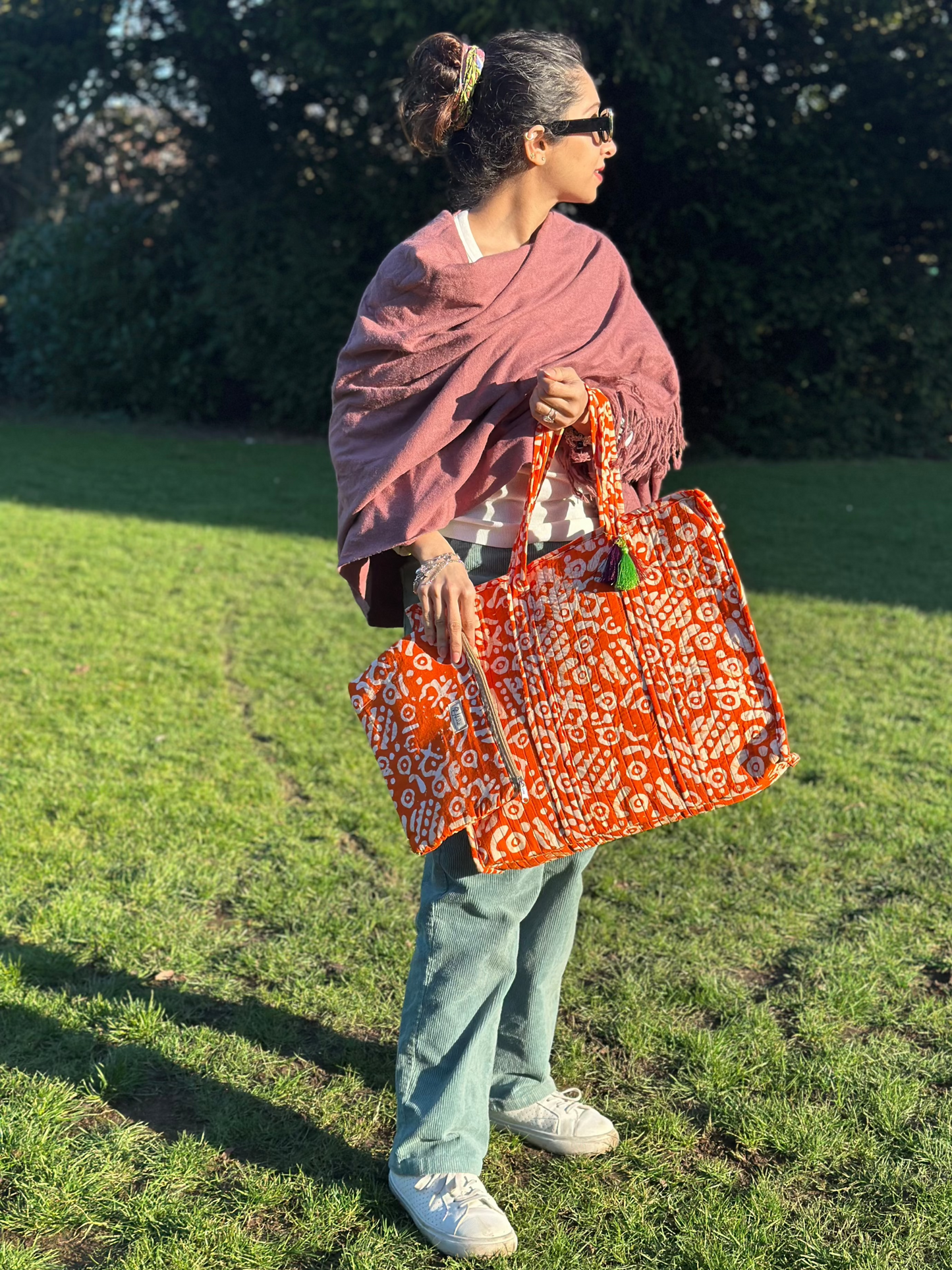 Dusk and Doodle Handmade Zipper Shoulder Bag with Tassels
