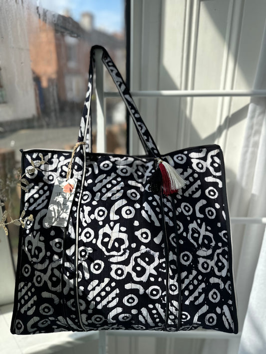 Monochrome Maze Handmade Zipper Shoulder Bag with Tassels