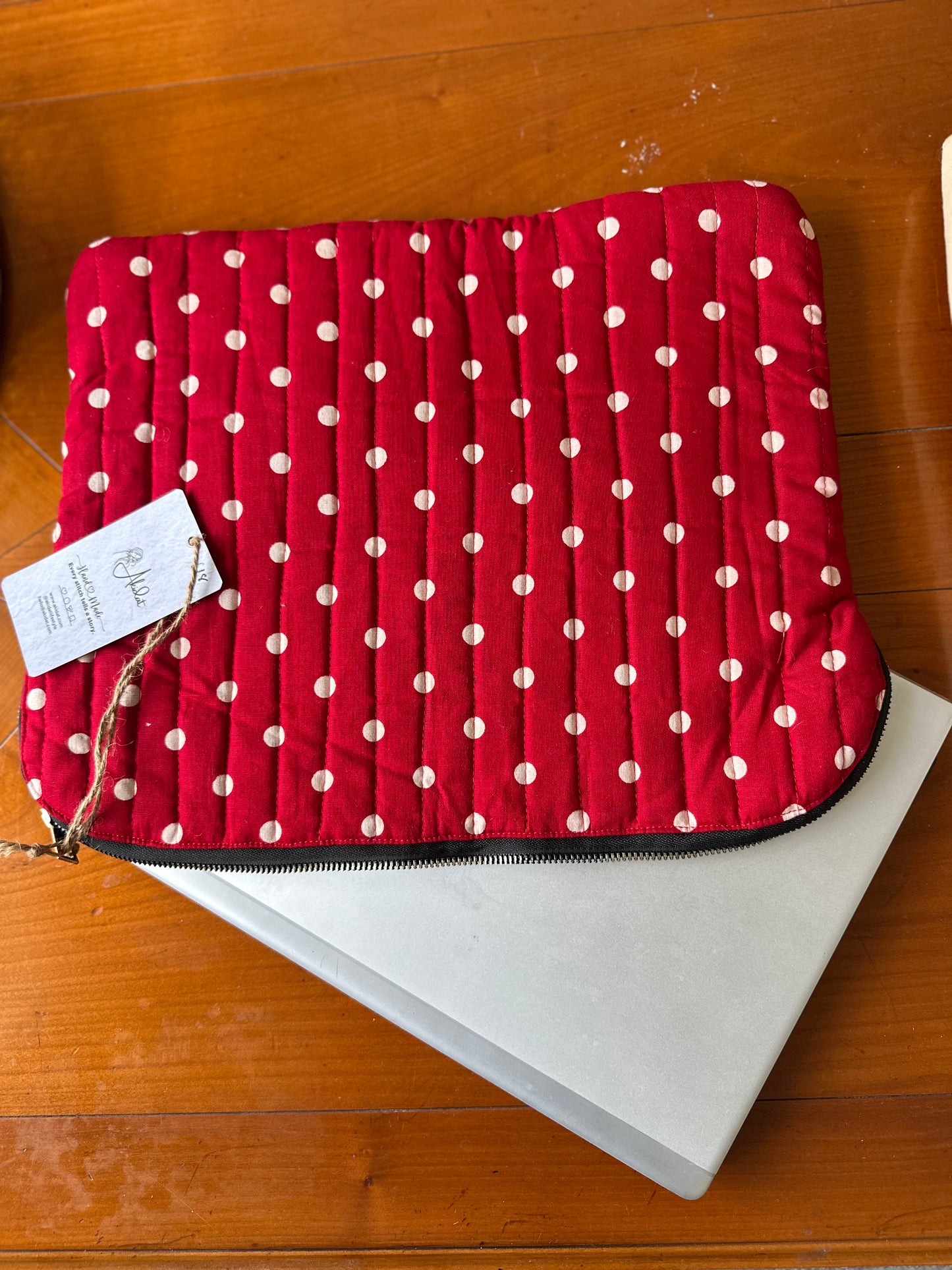 Sustainable office accessory for upto 15 inch laptop