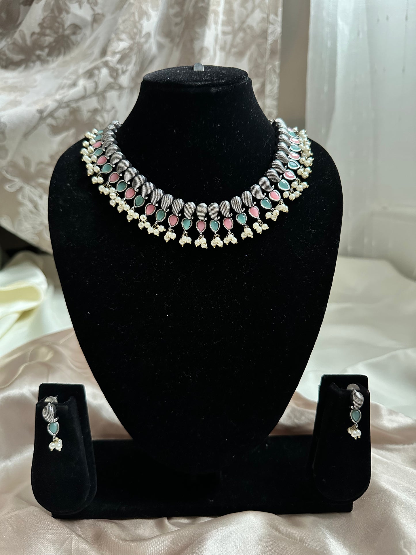 Aam Patta Shringar Choker Set