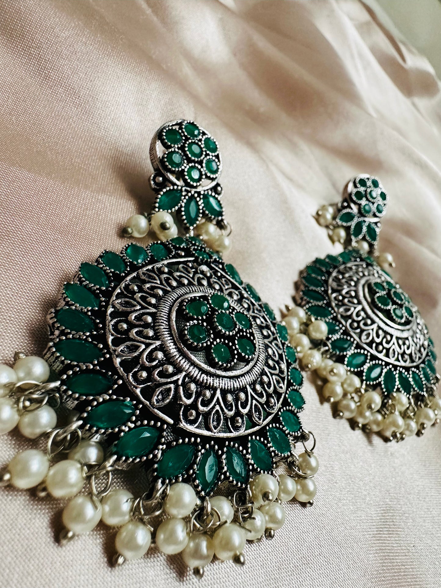 Noorani Elegance Dangling Earrings