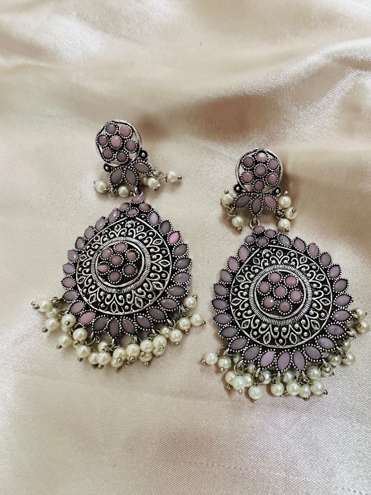 Noorani Elegance Dangling Earrings