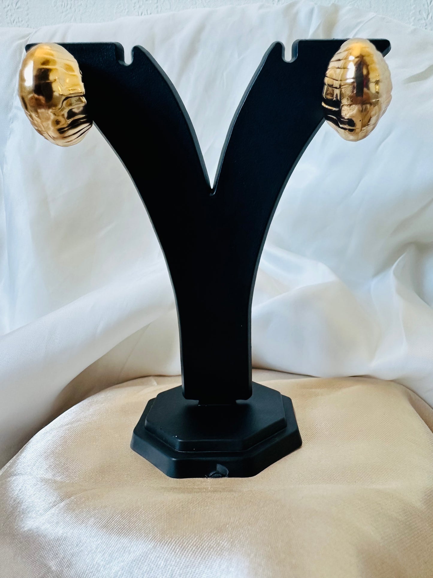 Golden Aura Hoop Earrings