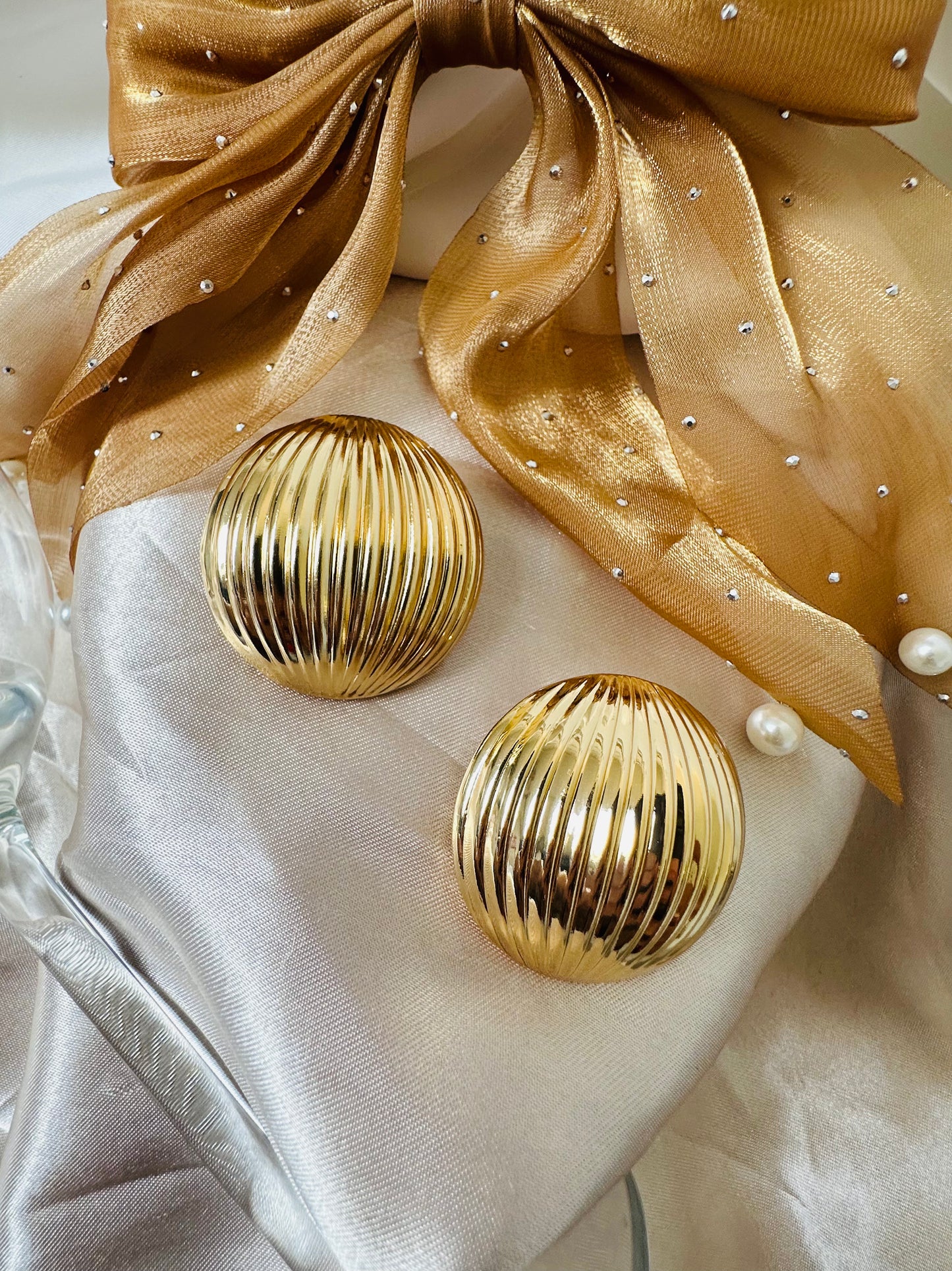 Turtle Bay Minimalist Earrings