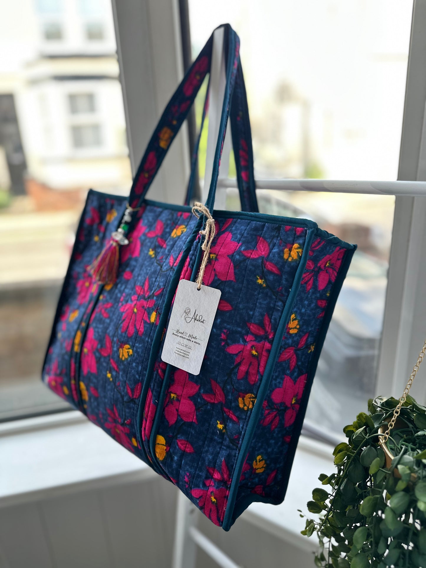 Nightingale Handmade Zipper Shoulder Bag with tassel