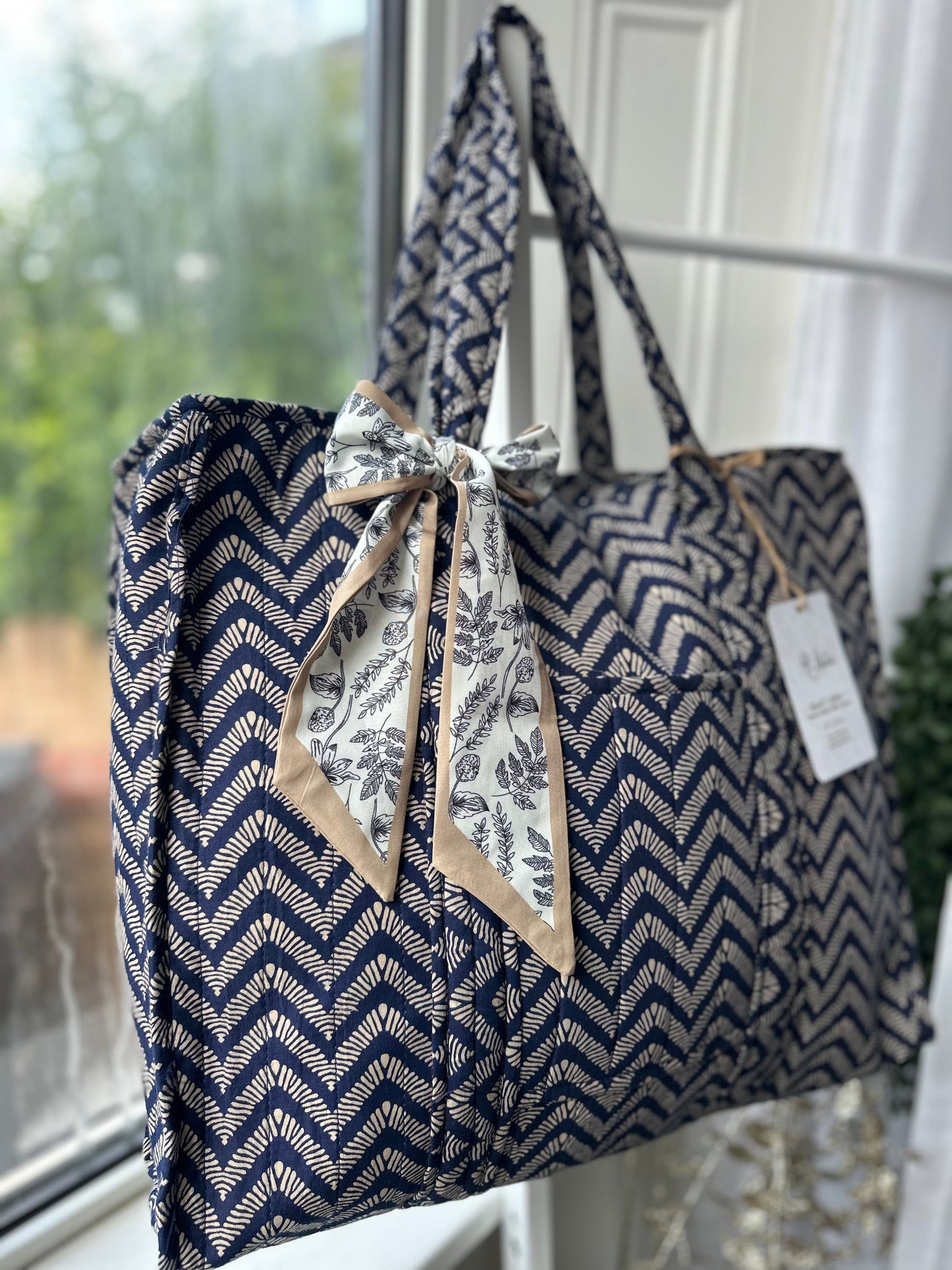 Raw Ripple Handmade Shoulder Bag with Scarf and Bottle Holder Pocket