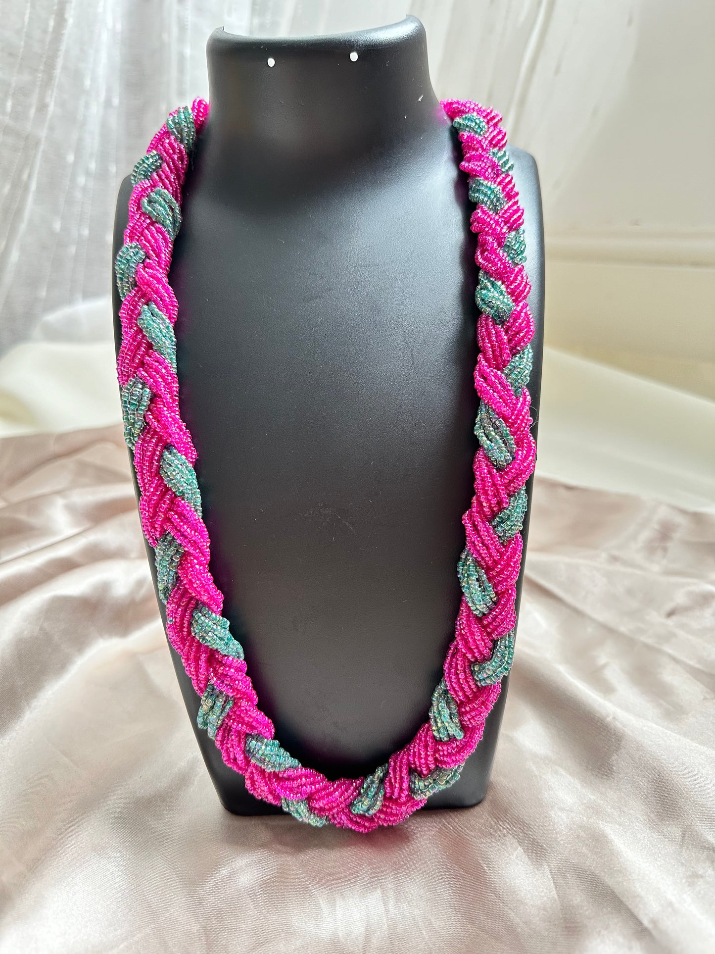 Gulaab Jal Braided Necklace