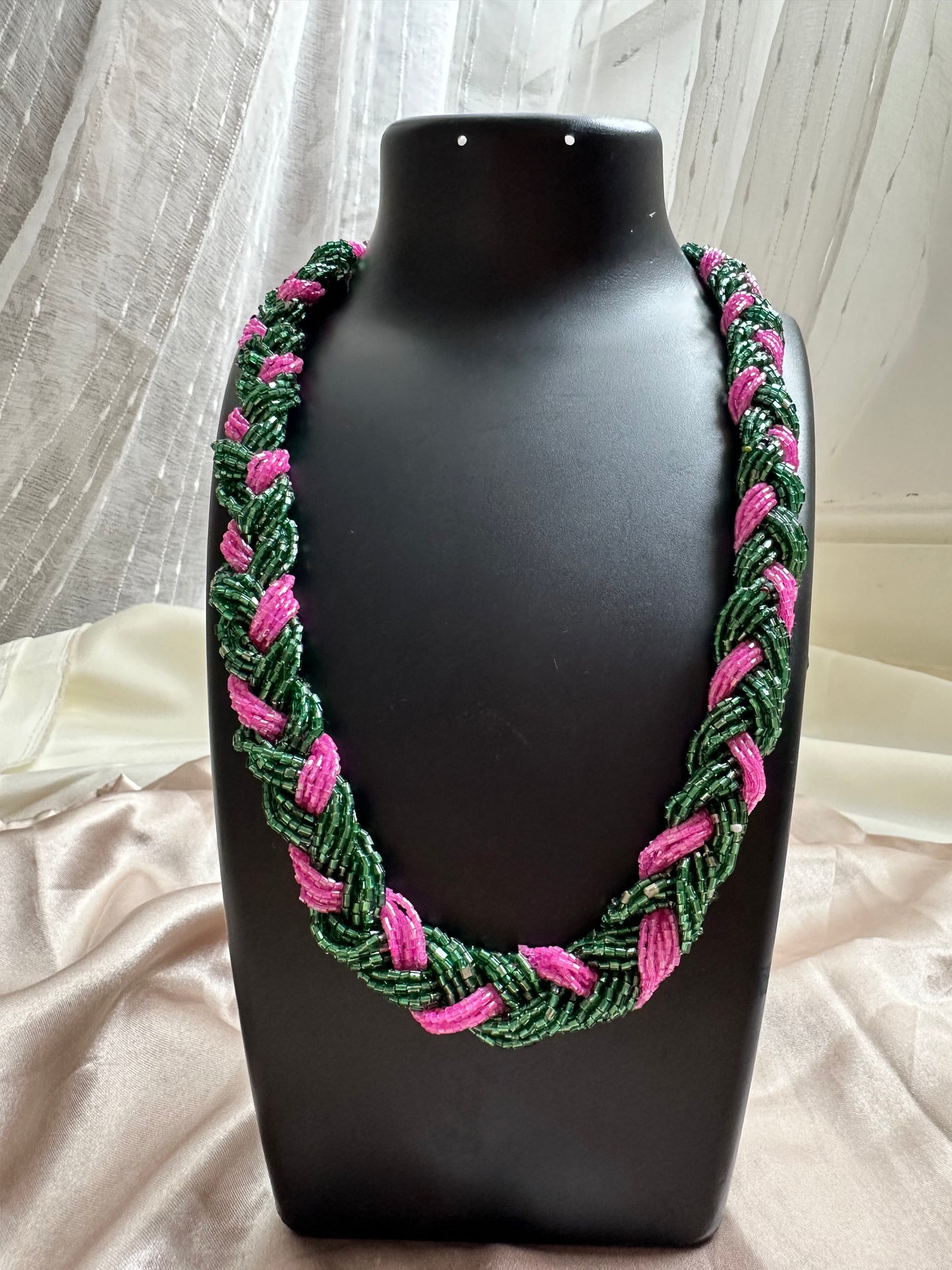 Rangrez Braided Necklace