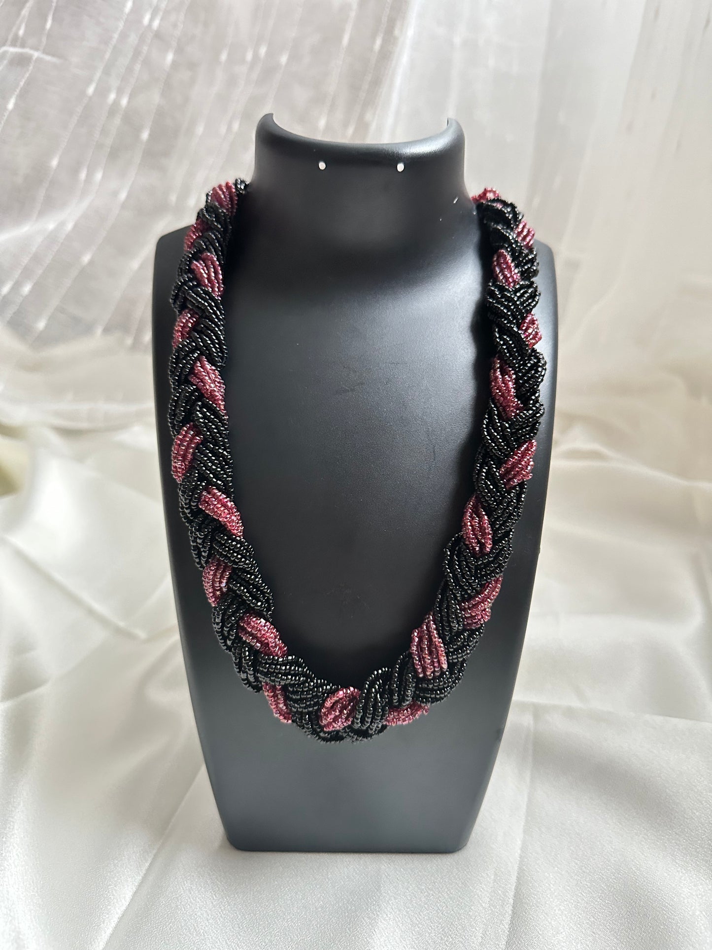 Mehroza Braided Necklace