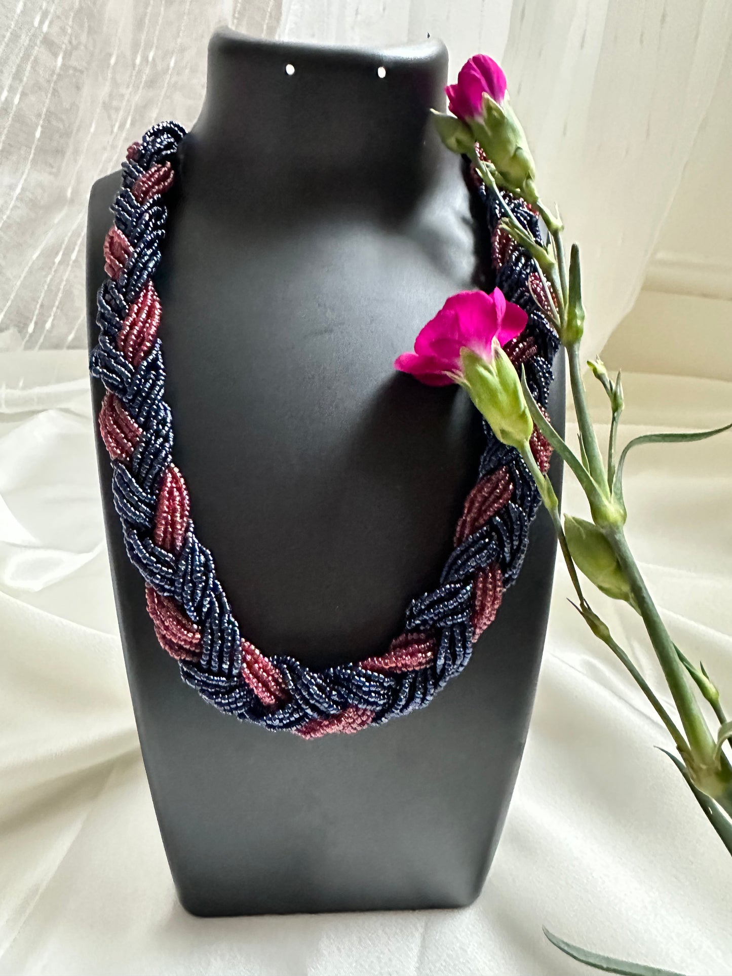 Noor Braided Necklace